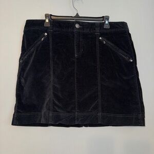 EUC Athleta Roseville Brushed Velvet Black Activewear Skirt Size 16